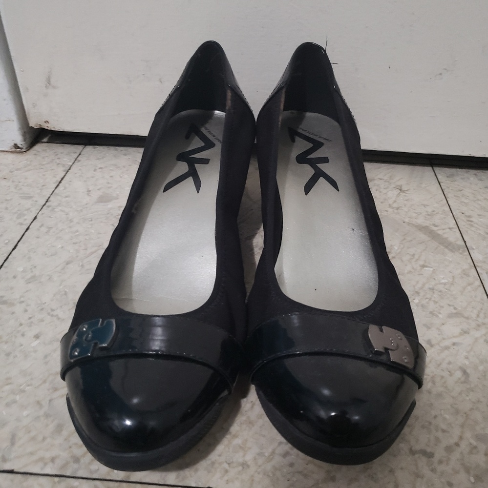 Formal black sports shoes
